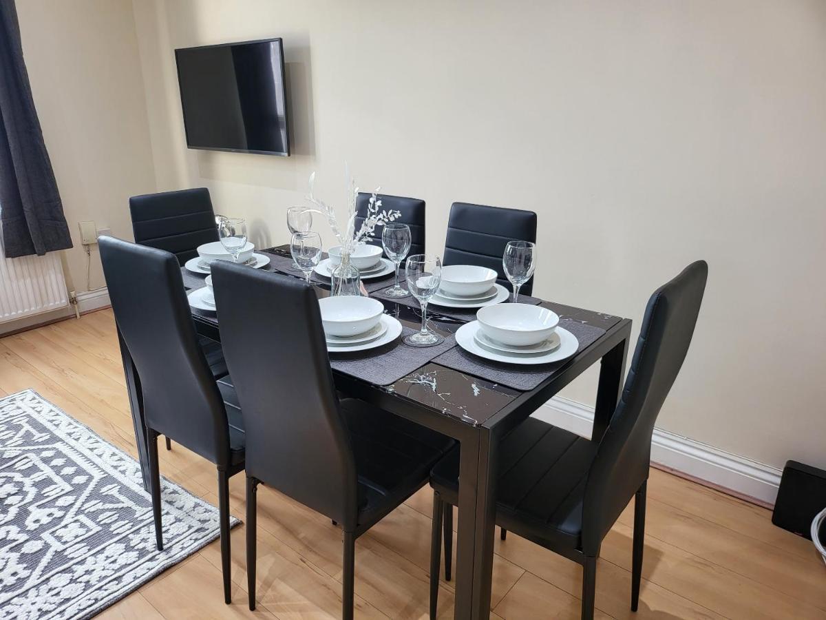 Tooting Bec Central Apartment By London Tube Екстериор снимка